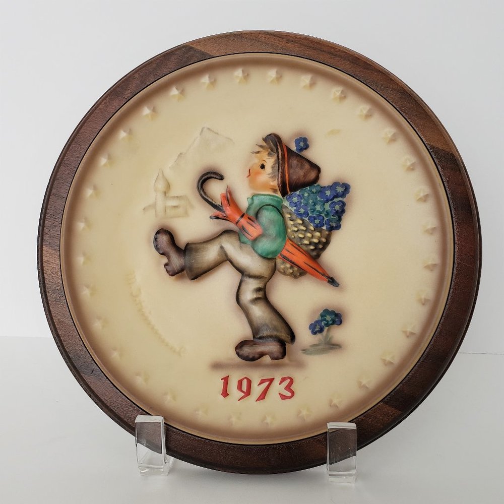 Vintage Wood Mounted Hummel 1973 3rd Annual Plate
